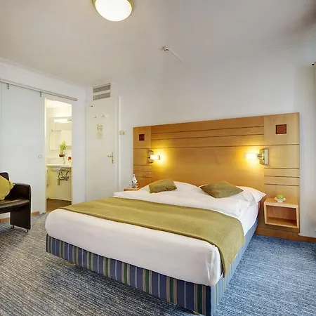 Eden 3* Geneva