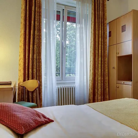 Hotel Eden 3*