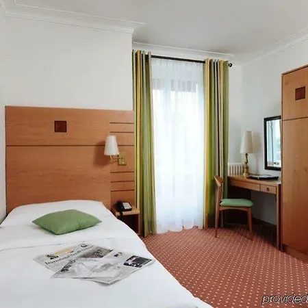 Hotel Eden 3*