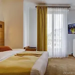 Hotel Eden