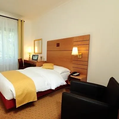 Hotel Eden 3*