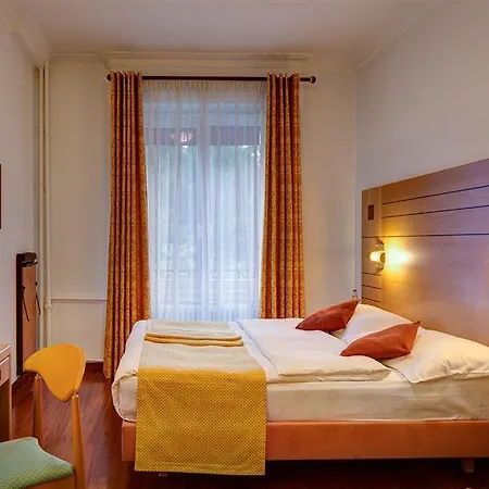 Hotel Eden